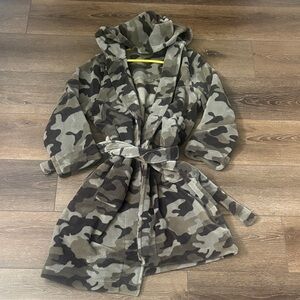 Plush Camouflage Hooded Robe